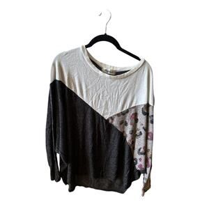 Haptics Blouse Size Medium